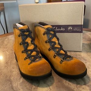 Clarks Faralyn Alpha Hiking Boot